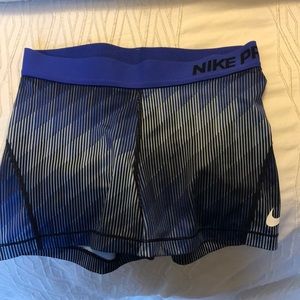 Nike pro shorts 3”